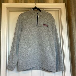 Vineyard vines, men’s sweatshirt
